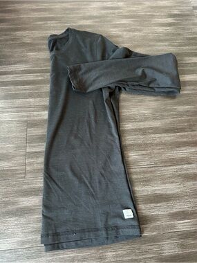 Vuori Long Sleeve Tee